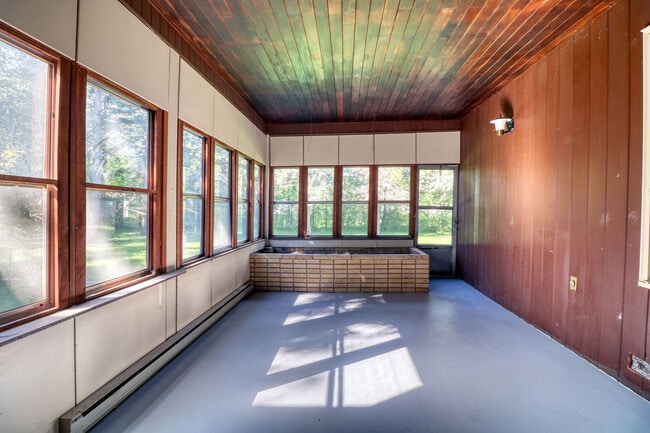 Building Photo - 1817 14th St S