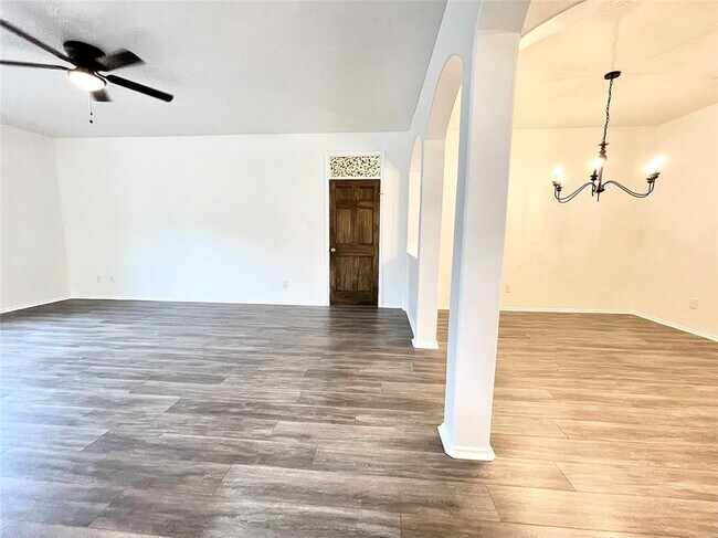 Building Photo - 1808 Paseo Verde Dr