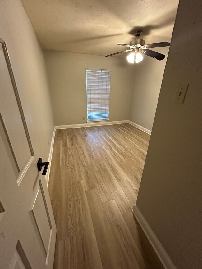 Building Photo - 2809 Dove Meadow Dr