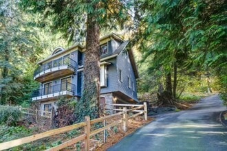 Building Photo - 3Bd/3.5Ba Kirkland Home