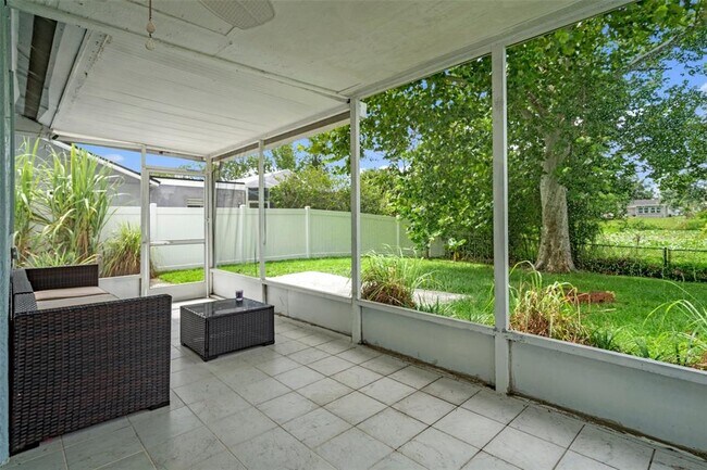 Building Photo - 7724 Arlight Dr