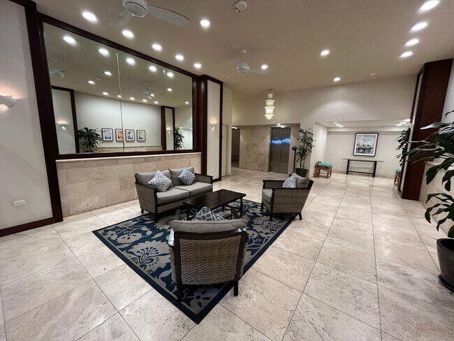 Building Photo - Yacht Harbor Towers (Ala Moana)-1282 sf, 2 bed+den, 2 bath, 2 prkg-INCLUDES UTILITIES