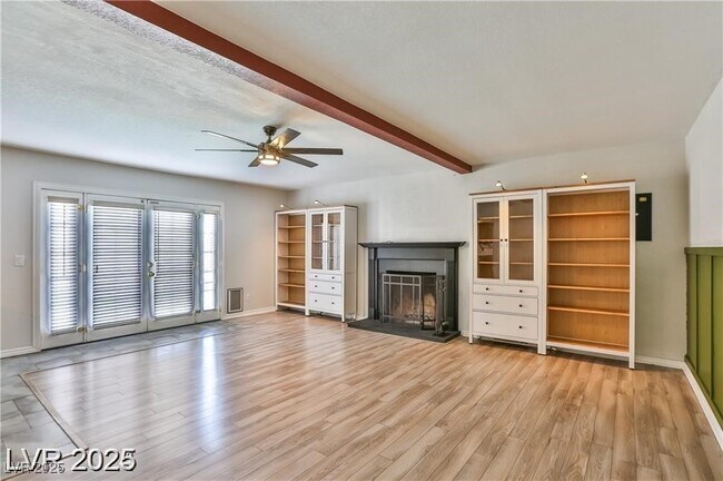 Building Photo - 722 Barrie Ct