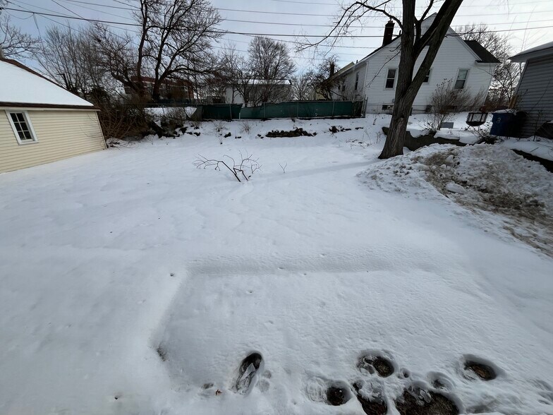 Building Photo - 615 Washington Ave