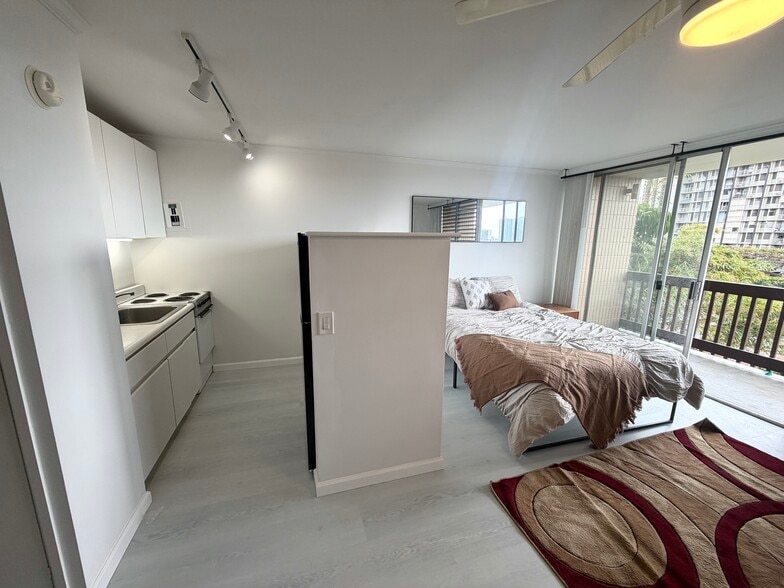 Building Photo - 1524 Pensacola St