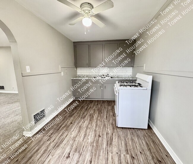 Building Photo - 16 Knowlton Ave