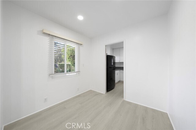 Building Photo - 9050 Huntington Dr