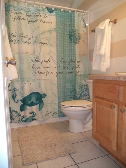 Building Photo - 208 Tennessee Dr