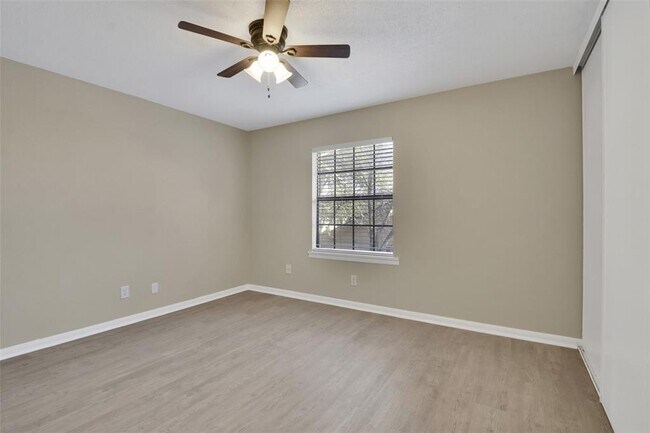 Building Photo - 1300 Baker Ave