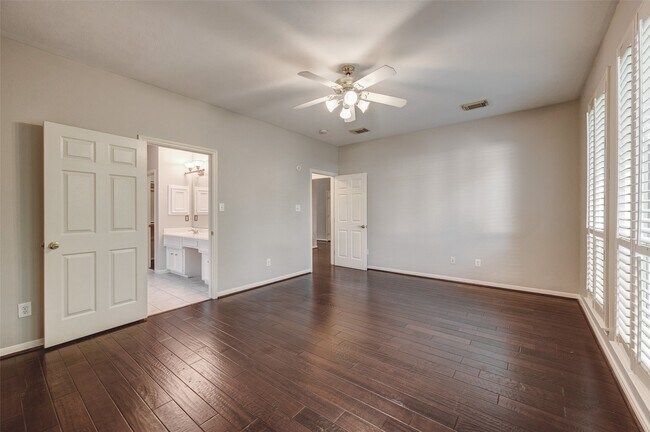 Building Photo - 22726 Shannon Falls Ct