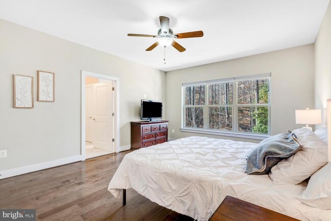 Building Photo - 7770 Belvale Dr