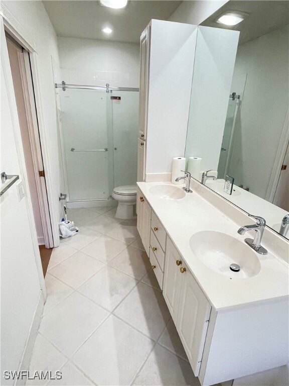 Building Photo - 5549 Cove Cir