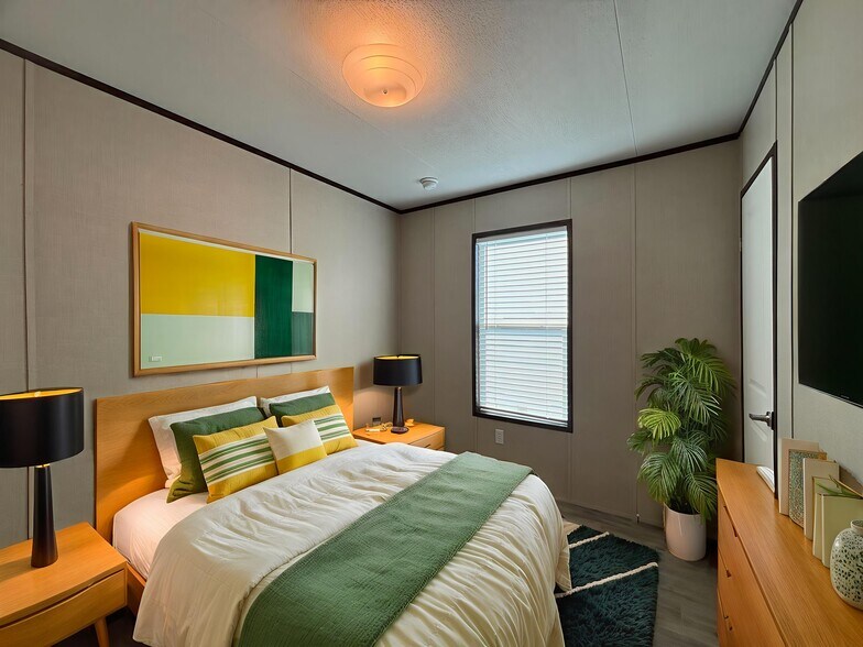 Building Photo - 204 Linda St