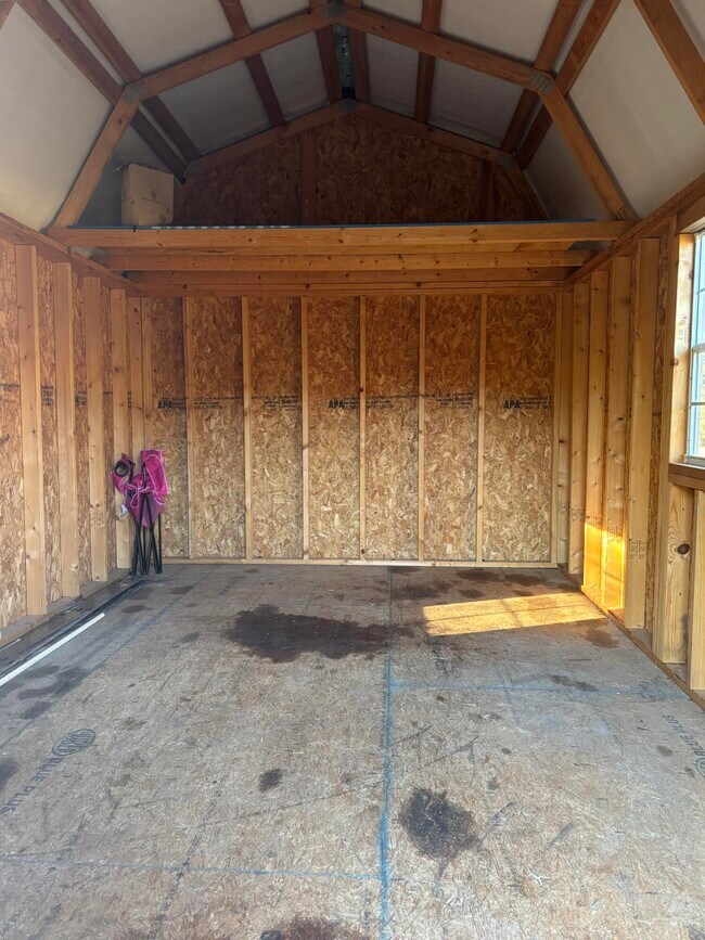 Building Photo - 205 Joy Rd