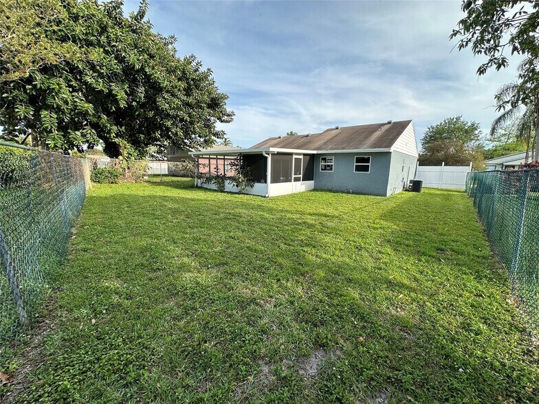 Building Photo - 8395 Garden Gate Pl