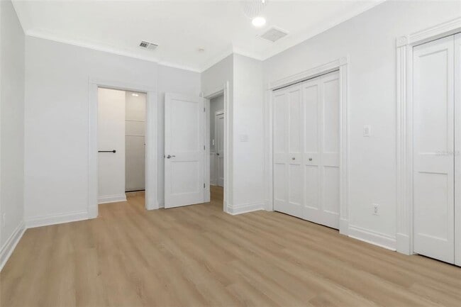 Building Photo - 644 Boca Ciega Isle Dr