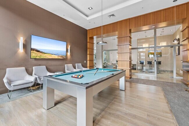 Building Photo - 302 Constitution Ave