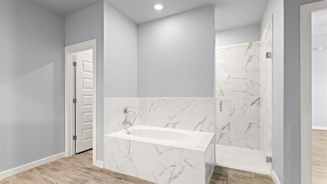 Building Photo - 217 Olde Ml Ct