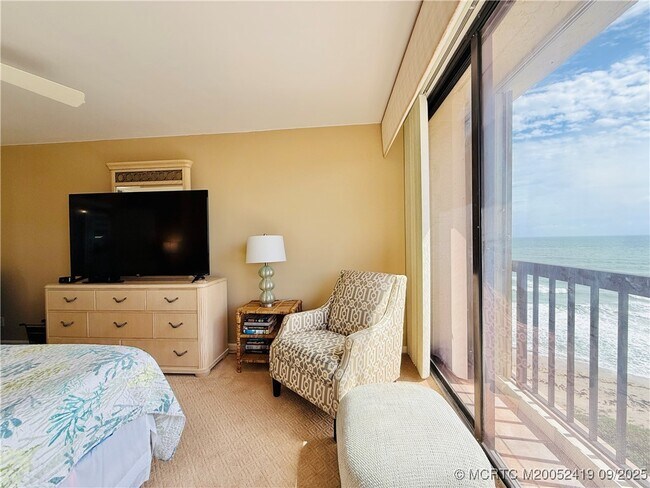 Building Photo - 9500 S Ocean Dr