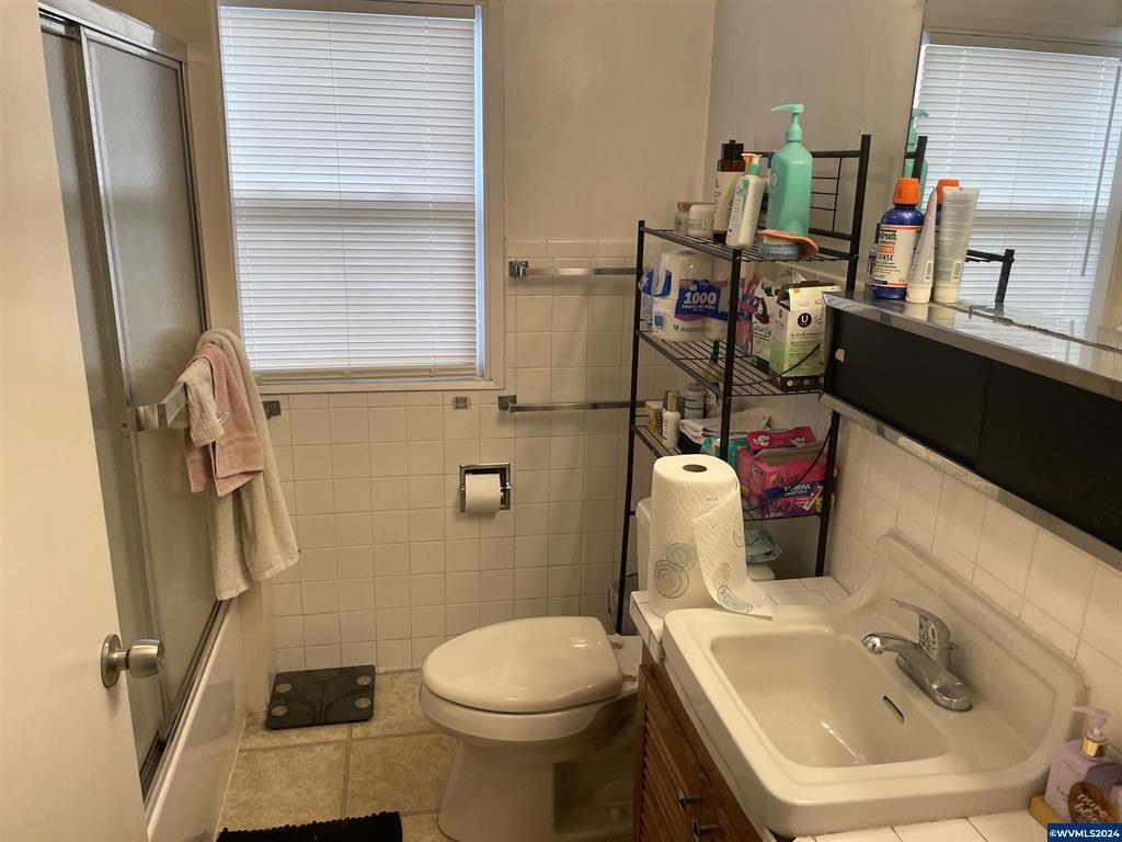 Building Photo - 320 NW 23rd St