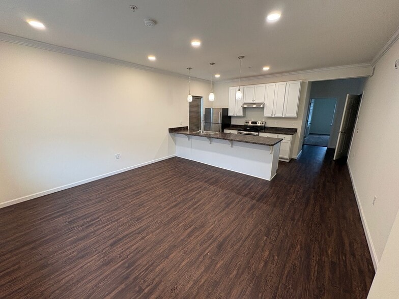 Interior Photo - East Breeze