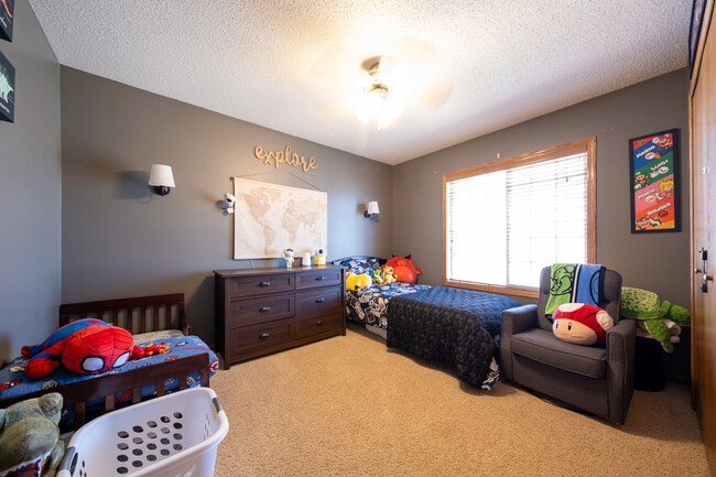 Building Photo - 3292 Century Dr