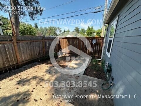 Building Photo - 7310 SE 62nd Ave