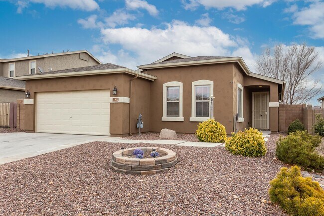Primary Photo - 1531 Essex Way