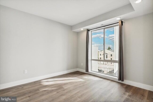 Building Photo - 1223 N 7th St