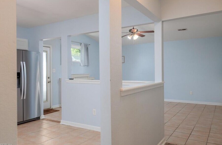 Building Photo - 1307 Eaglewood Dr