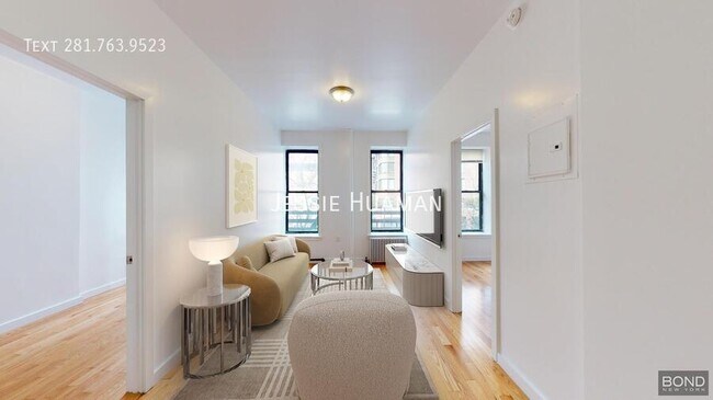 Primary Photo - 1502 First Ave -3CD