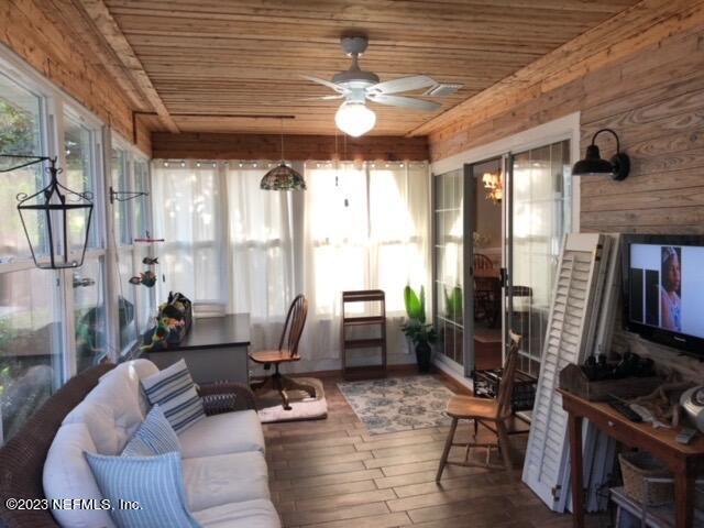 Building Photo - 1523 Blue Heron Ct