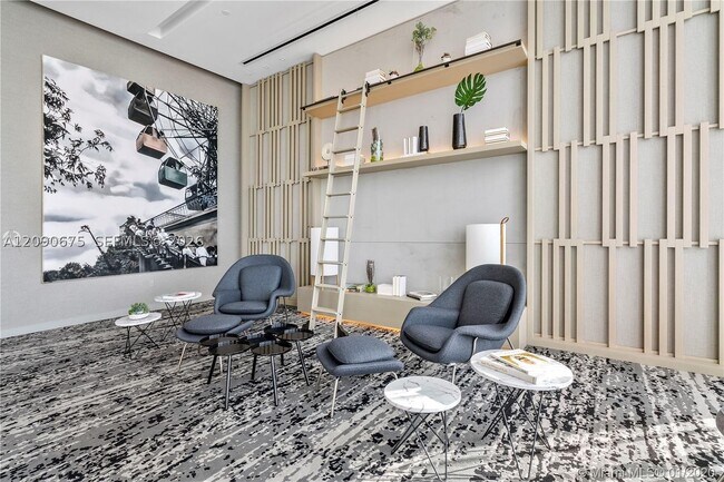 Building Photo - 4010 S Ocean Dr
