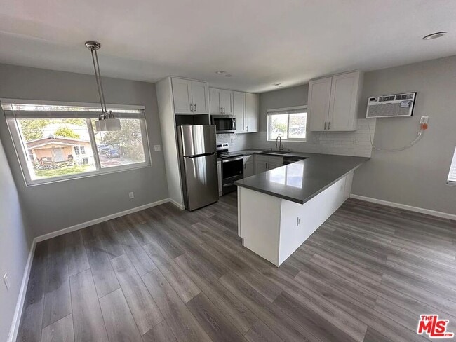 Building Photo - 3322 Atwater Ave