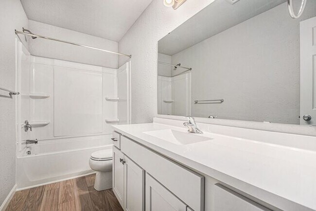 Building Photo - 6204 Aurelius Rd