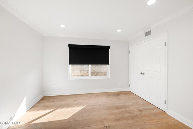 Building Photo - 5442 Alfonso Dr