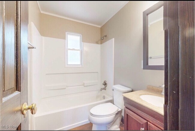 Building Photo - 240 Stardust Dr