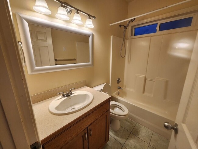 Building Photo - Easy access to the Birch Bay Coastline! La...