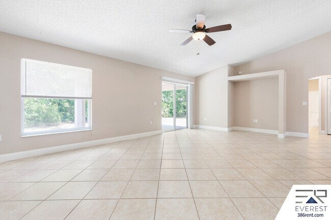 Building Photo - 59 Riverina Dr