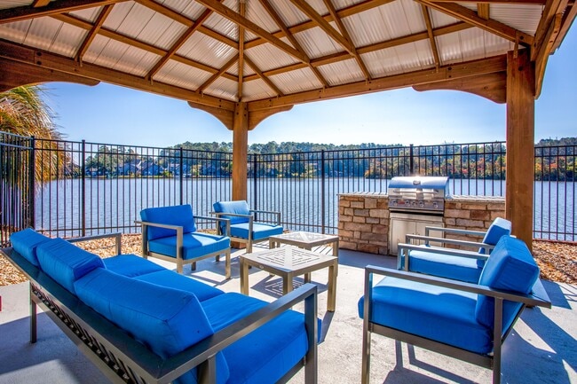 Building Photo - Castaways at Hidden Harbor Apartment Homes