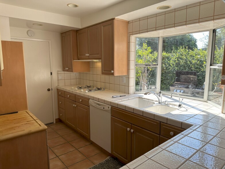 Building Photo - 3014 Persimmon Pl