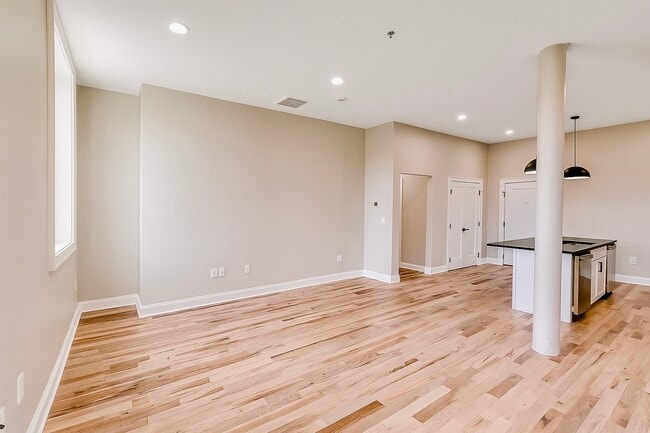 Building Photo - Lackawanna Ave