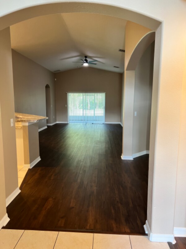 Building Photo - 3821 Covington Ln