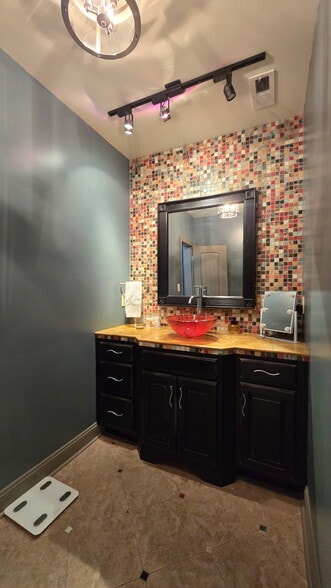 Building Photo - 109 Harborview Dr