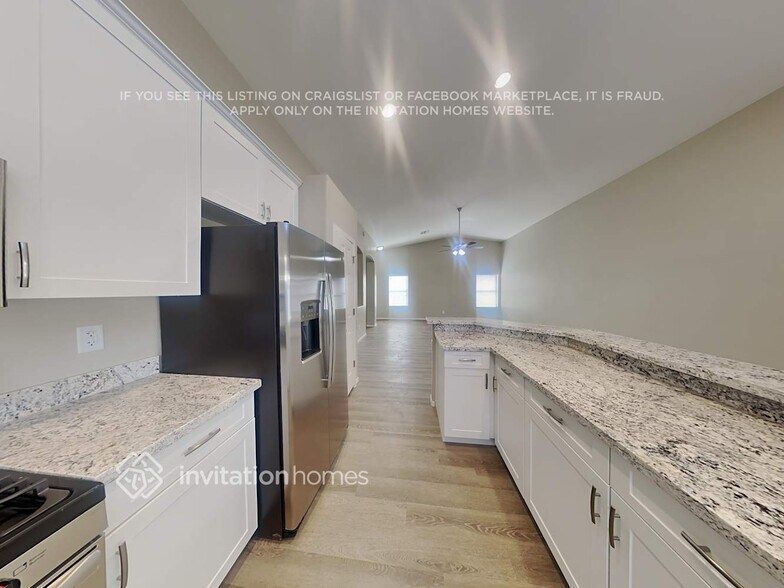 Building Photo - 11601 W Jackson St