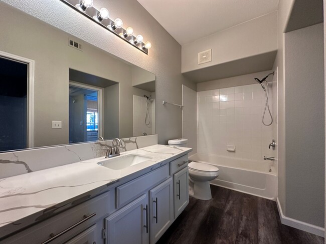 Building Photo - UPGRADED LUXURY 2BED 2 BATH CONDO IN GATED...