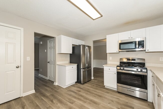 Building Photo - 460 Twin Brook Way NW