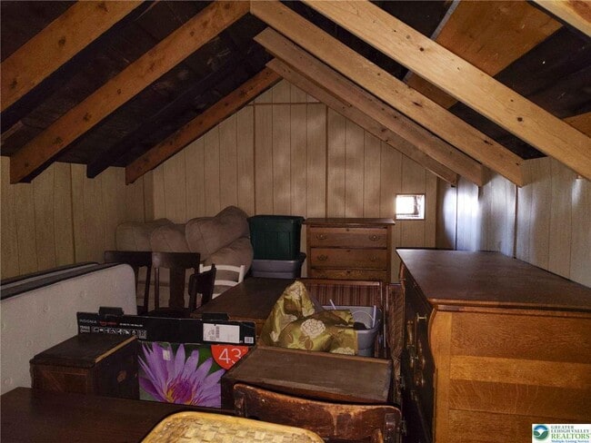 Building Photo - 621 Nursery Rd