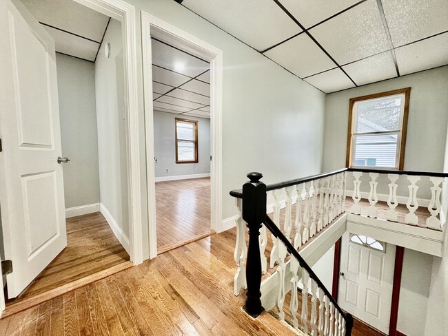 Building Photo - 17 Cedar Ct