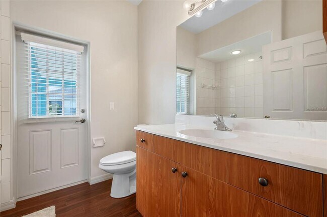 Building Photo - 2280 De Vore St